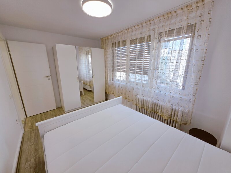 Calea Victoriei Sala Palatului Inchiriere 2 camere etaj 8/9 mobilat